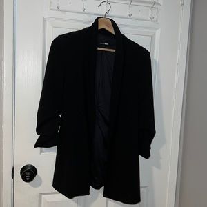 Black long sleeve blazer, fashion nova, only tried on, no tag